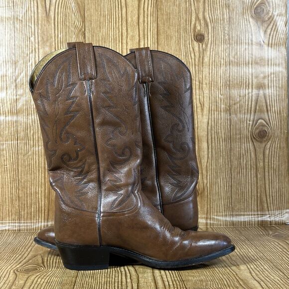 DAN POST Cowboy Western Boots Size 8 E Classic Brown Leather Boots - Picture 12 of 16